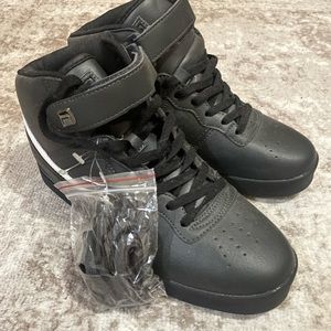 Fila Men’s Vulc 13 Mid plus walking sneakers